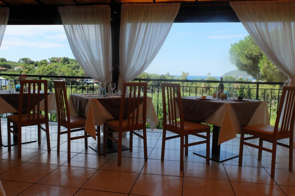Hotel Villa Giulia Порто Адзуро Екстериор снимка