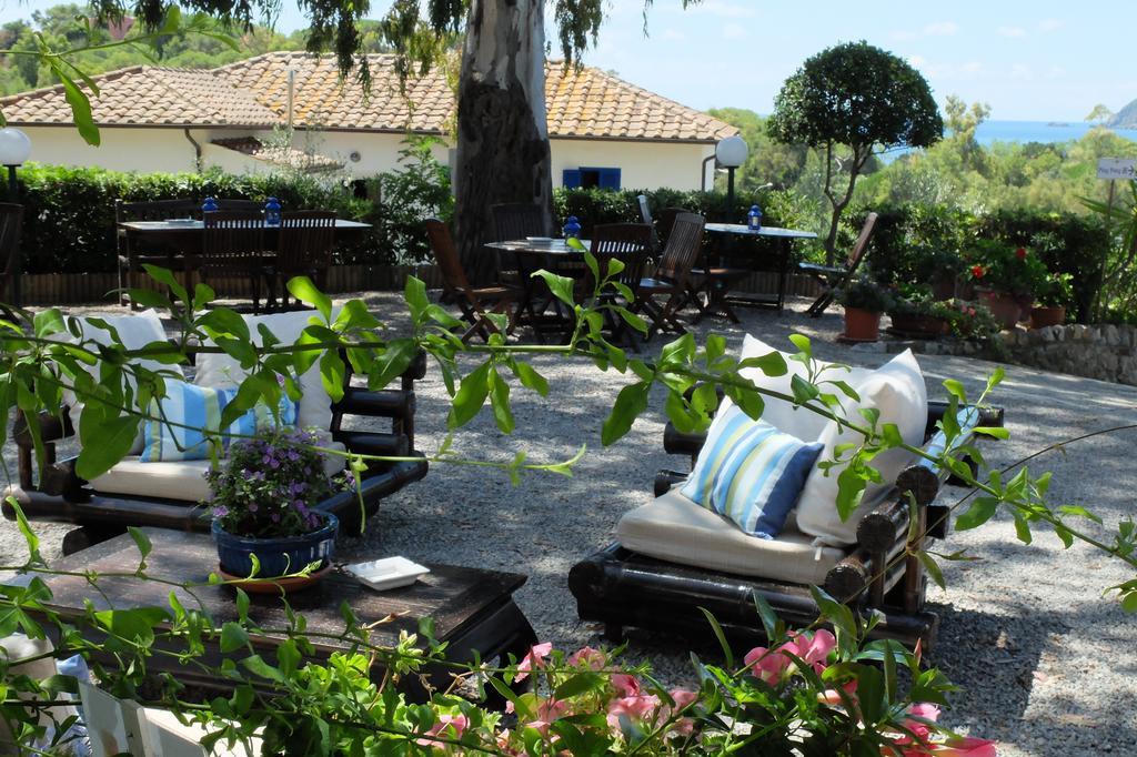 Hotel Villa Giulia Порто Адзуро Екстериор снимка